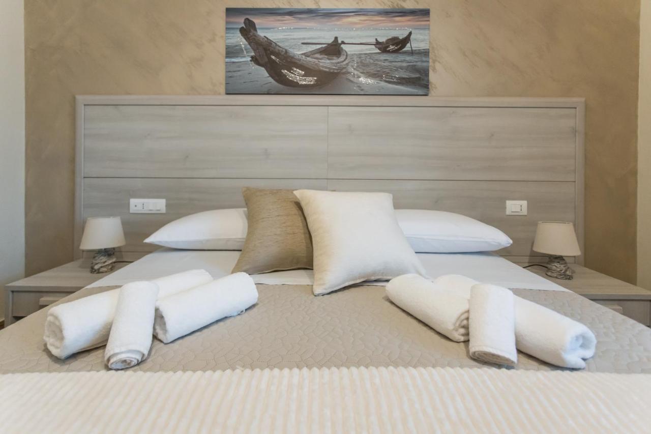 Oasi Perla Del Mare Rooms Ачи Кастело Екстериор снимка