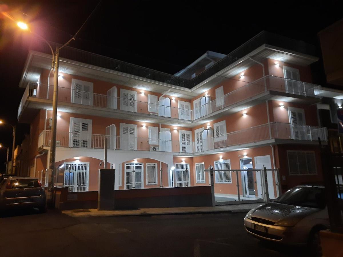 Oasi Perla Del Mare Rooms Ачи Кастело Екстериор снимка