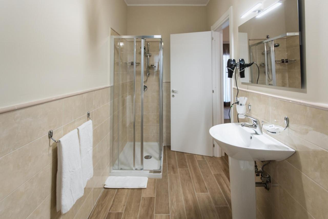 Oasi Perla Del Mare Rooms Ачи Кастело Екстериор снимка