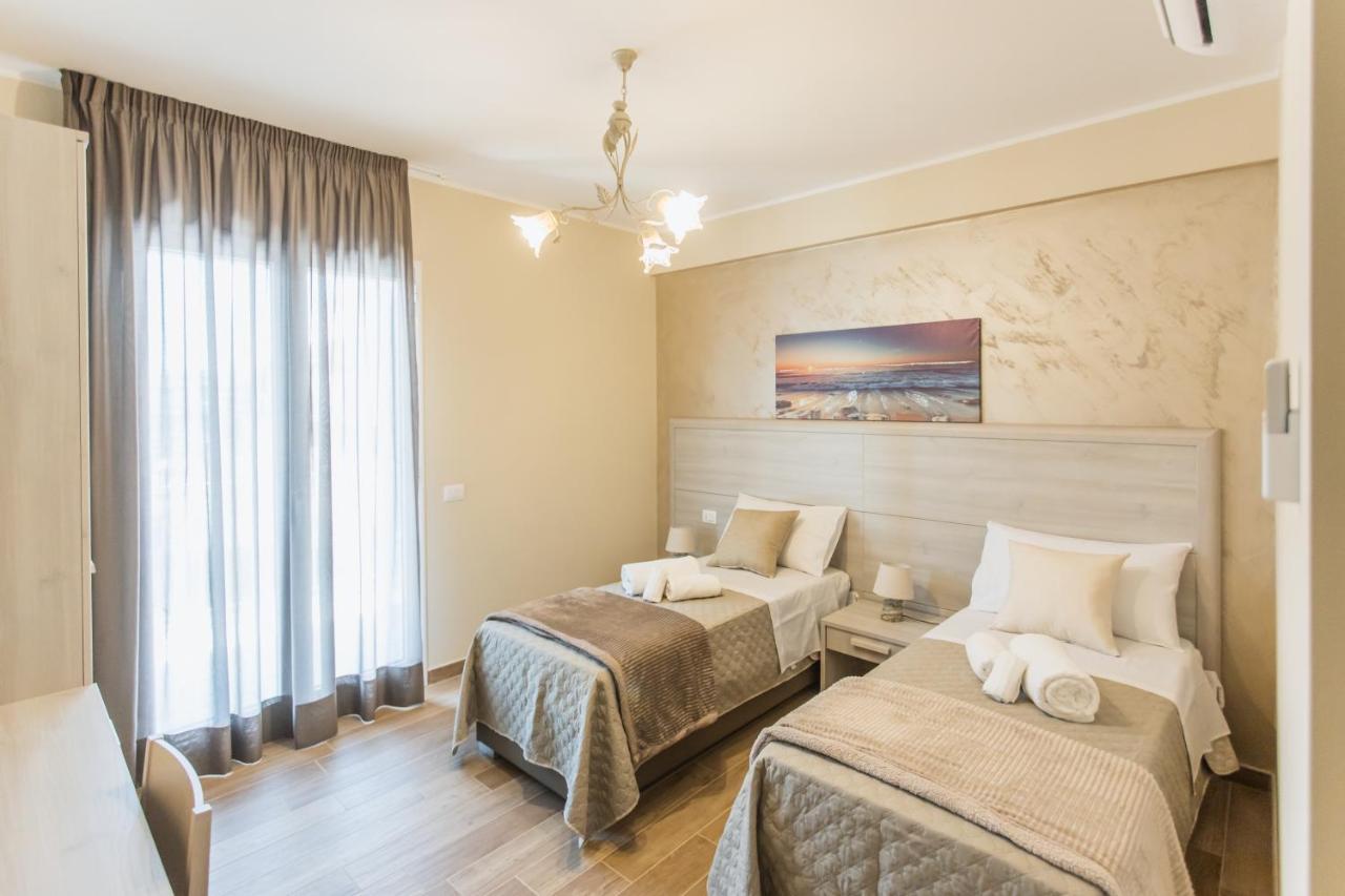 Oasi Perla Del Mare Rooms Ачи Кастело Екстериор снимка