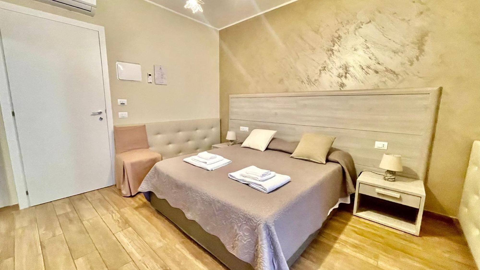 Oasi Perla Del Mare Rooms Ачи Кастело Екстериор снимка